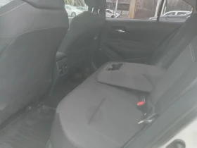 Toyota Corolla 1.5i Гаранционна, снимка 10