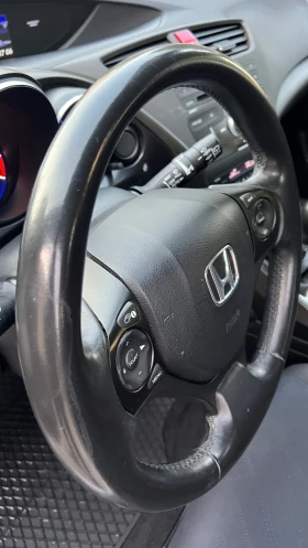 Honda Civic 1.8VTEC-142к.с.176000 км РЕАЛНИ !!! ШВЕЙЦАРИЯ !!! | Auto.bg — изображение 11
