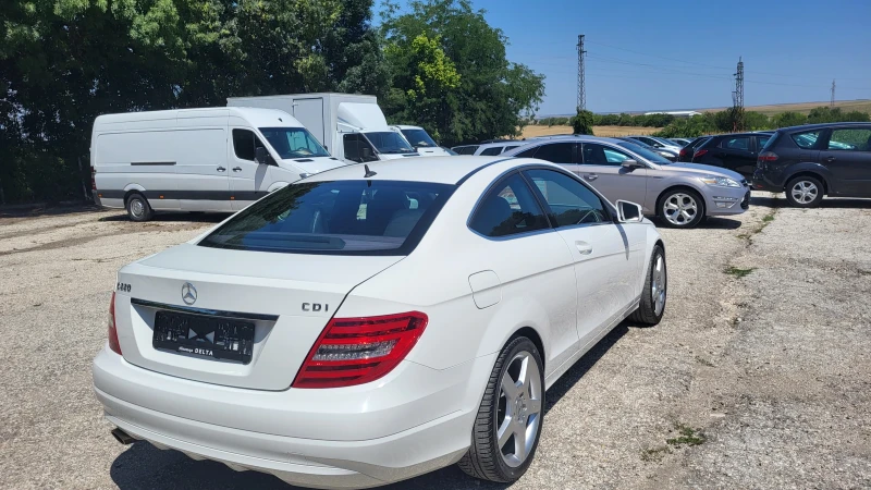 Mercedes-Benz C 220, снимка 5 - Автомобили и джипове - 47284495