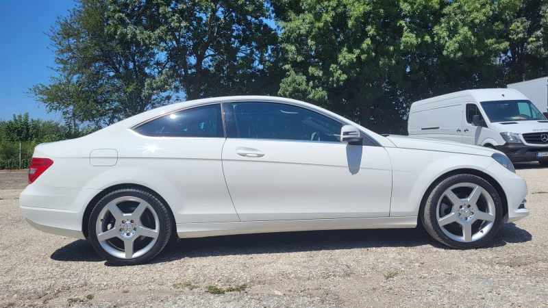 Mercedes-Benz C 220, снимка 7 - Автомобили и джипове - 47284495