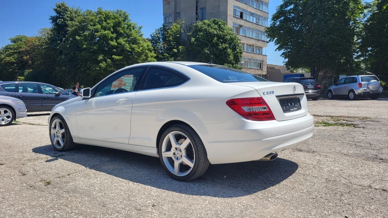 Mercedes-Benz C 220, снимка 4 - Автомобили и джипове - 47284495