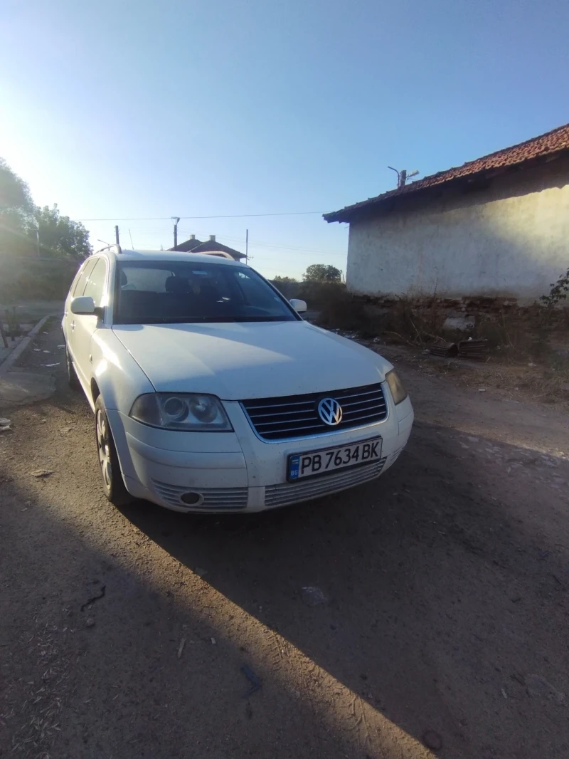 VW Passat 1, 9, снимка 1 - Автомобили и джипове - 47381823