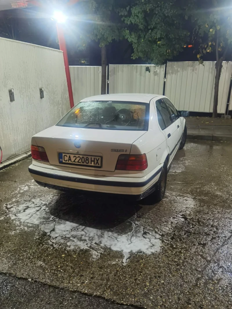 BMW 316, снимка 8 - Автомобили и джипове - 47396477