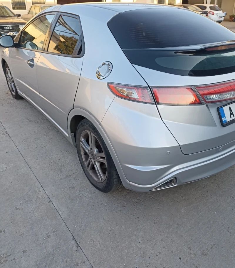 Honda Civic Evolution 1, 8 автоматик, снимка 8 - Автомобили и джипове - 49407409