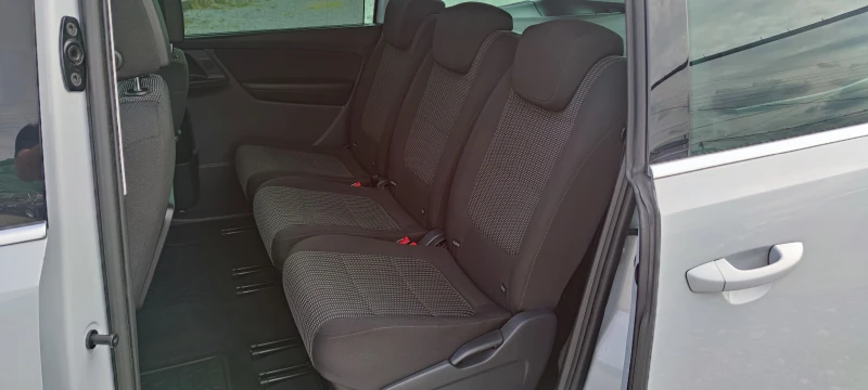 Seat Alhambra 2.0TDI DSG, снимка 16 - Автомобили и джипове - 50492594