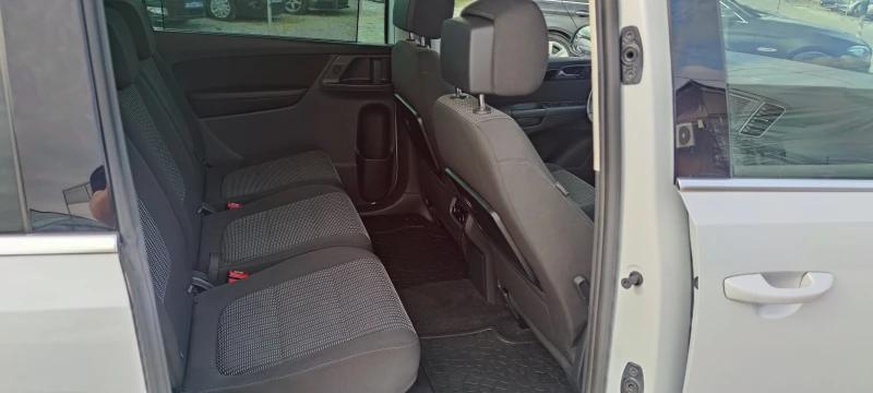 Seat Alhambra 2.0TDI DSG, снимка 11 - Автомобили и джипове - 50492594