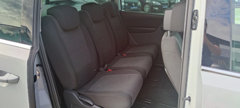 Seat Alhambra 2.0TDI DSG, снимка 12 - Автомобили и джипове - 50492594