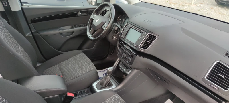 Seat Alhambra 2.0TDI DSG, снимка 9 - Автомобили и джипове - 50492594