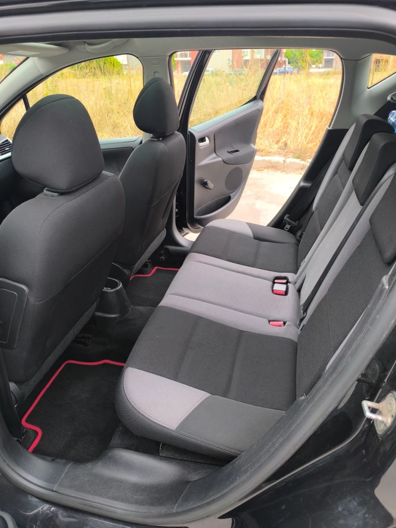Peugeot 207 SW 1.4 i ПАНОРАМА, снимка 11 - Автомобили и джипове - 52657445
