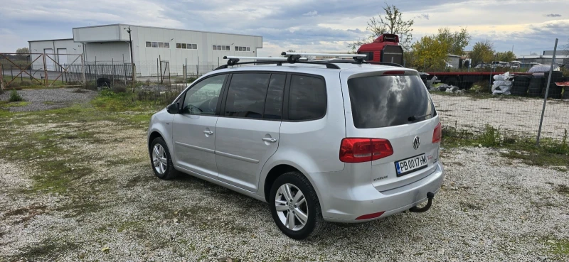 VW Touran, снимка 5 - Автомобили и джипове - 52446340