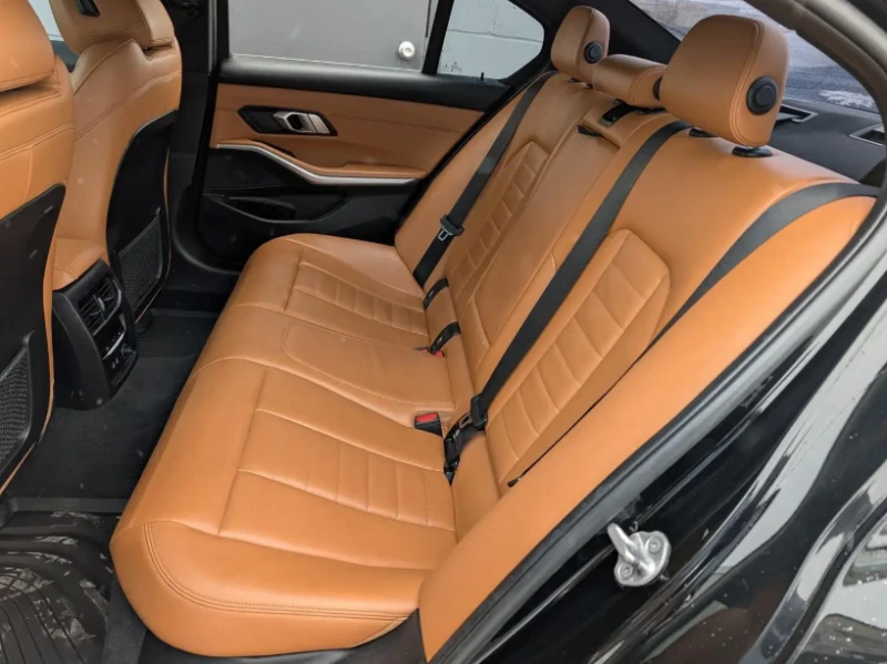 BMW 330 XDRIVE M-PACK/DIGITAL/BLINDSPOT/LANE ASSIST, снимка 15 - Автомобили и джипове - 52999655