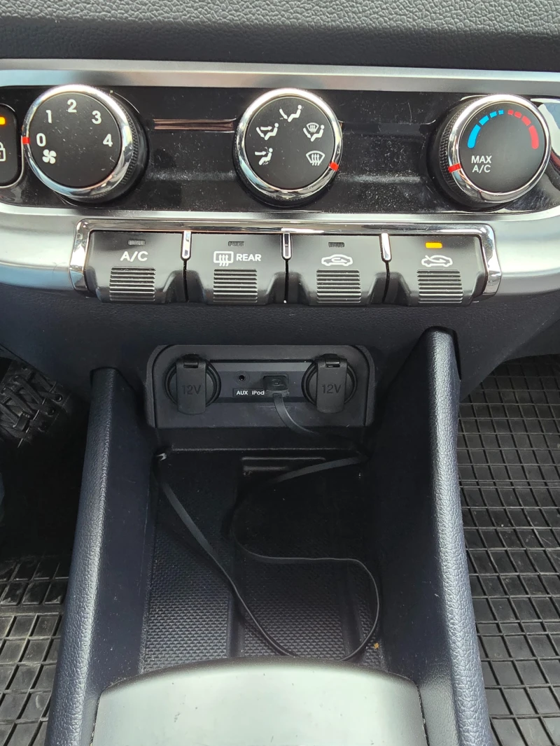 Kia Rio, снимка 10 - Автомобили и джипове - 53019117