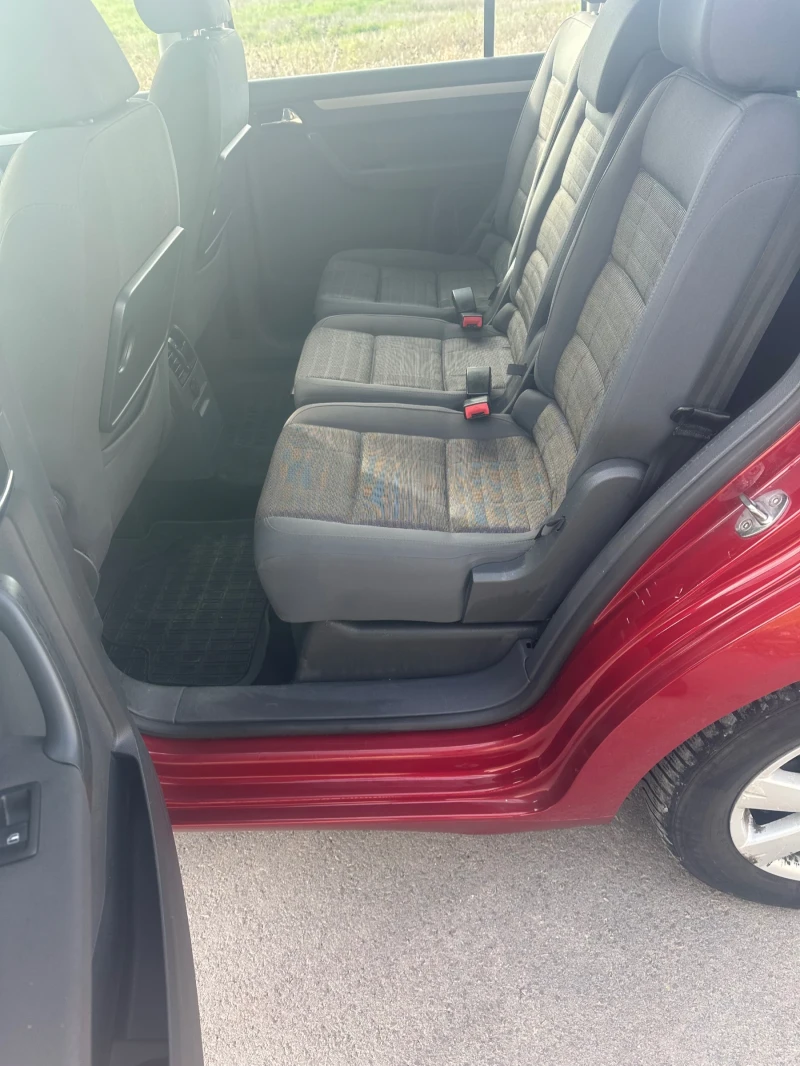 VW Touran 1.9tdi, снимка 9 - Автомобили и джипове - 53045110