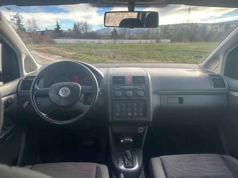 VW Touran 1.9tdi, снимка 15 - Автомобили и джипове - 53045110