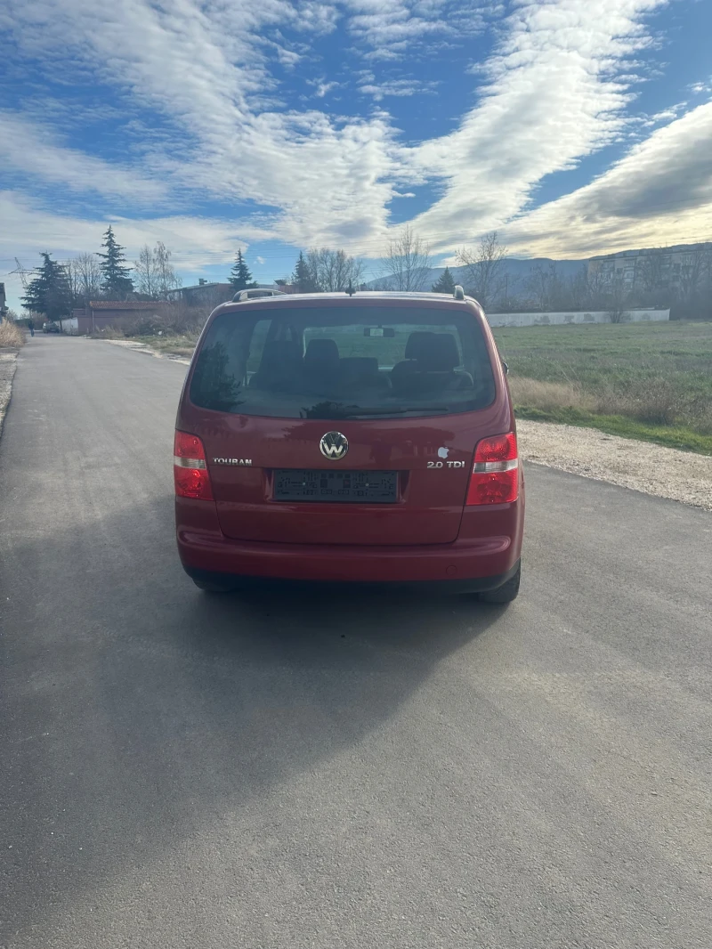 VW Touran 1.9tdi, снимка 4 - Автомобили и джипове - 53045110