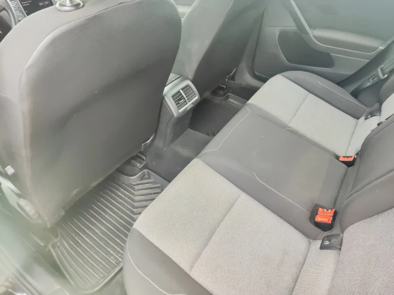 VW Golf 1, 6 DIZEL, снимка 15 - Автомобили и джипове - 53199382