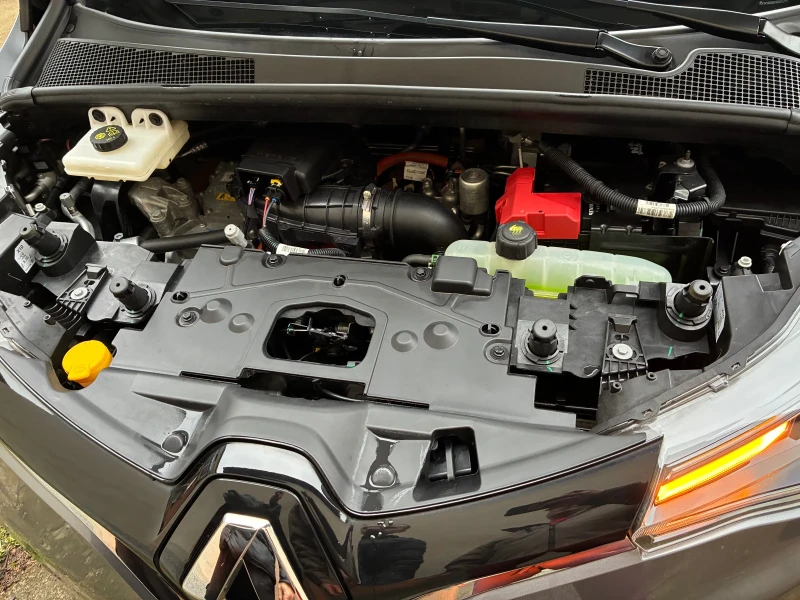 Renault Zoe, снимка 12 - Автомобили и джипове - 53226767