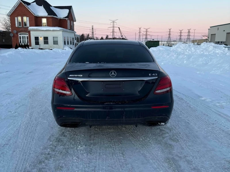 Mercedes-Benz AMG GT C E 43  CARFAX, снимка 4 - Автомобили и джипове - 53307209