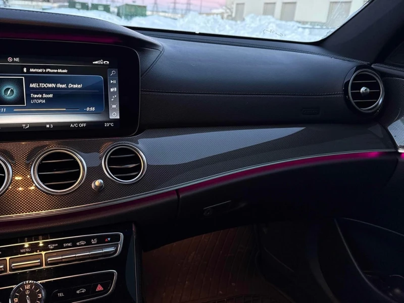 Mercedes-Benz AMG GT C E 43  CARFAX, снимка 10 - Автомобили и джипове - 53307209