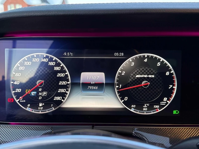 Mercedes-Benz AMG GT C E 43  CARFAX, снимка 8 - Автомобили и джипове - 53307209