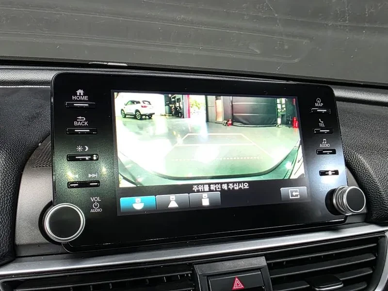 Honda Accord 10Th Generation 2.0 Hybrid Touring, снимка 15 - Автомобили и джипове - 56286174