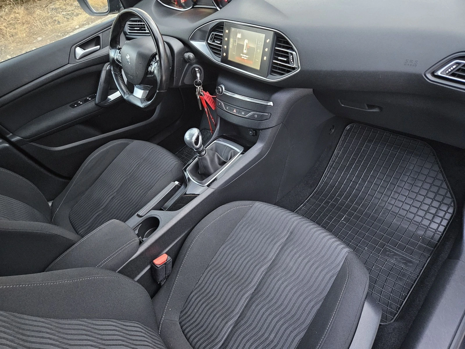 Peugeot 308 1.6 HDI | Mobile.bg — изображение 15