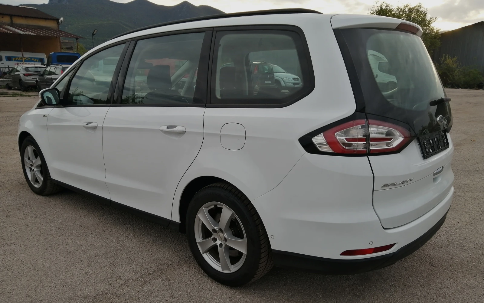 Ford Galaxy 2.0 HDI - изображение 3