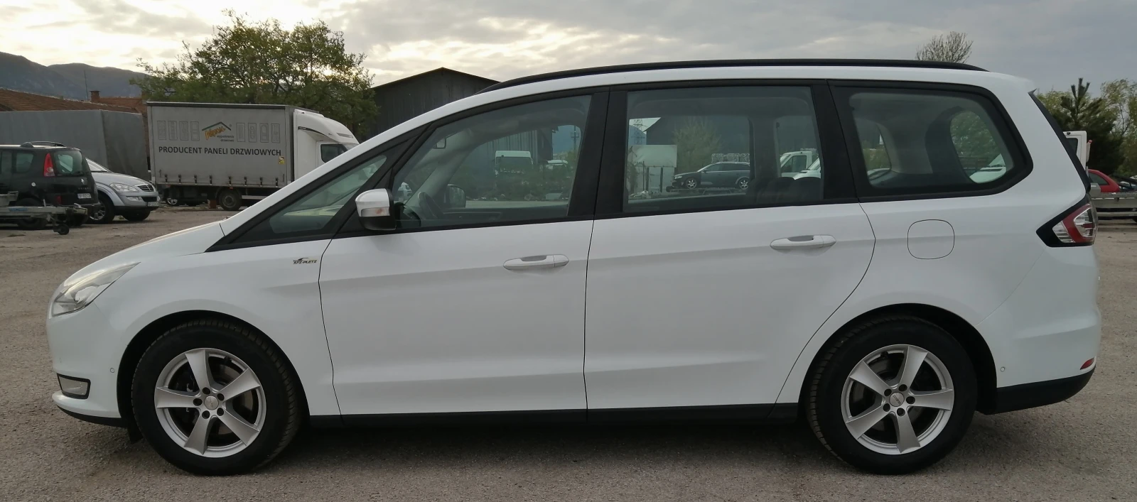 Ford Galaxy 2.0 HDI - изображение 7