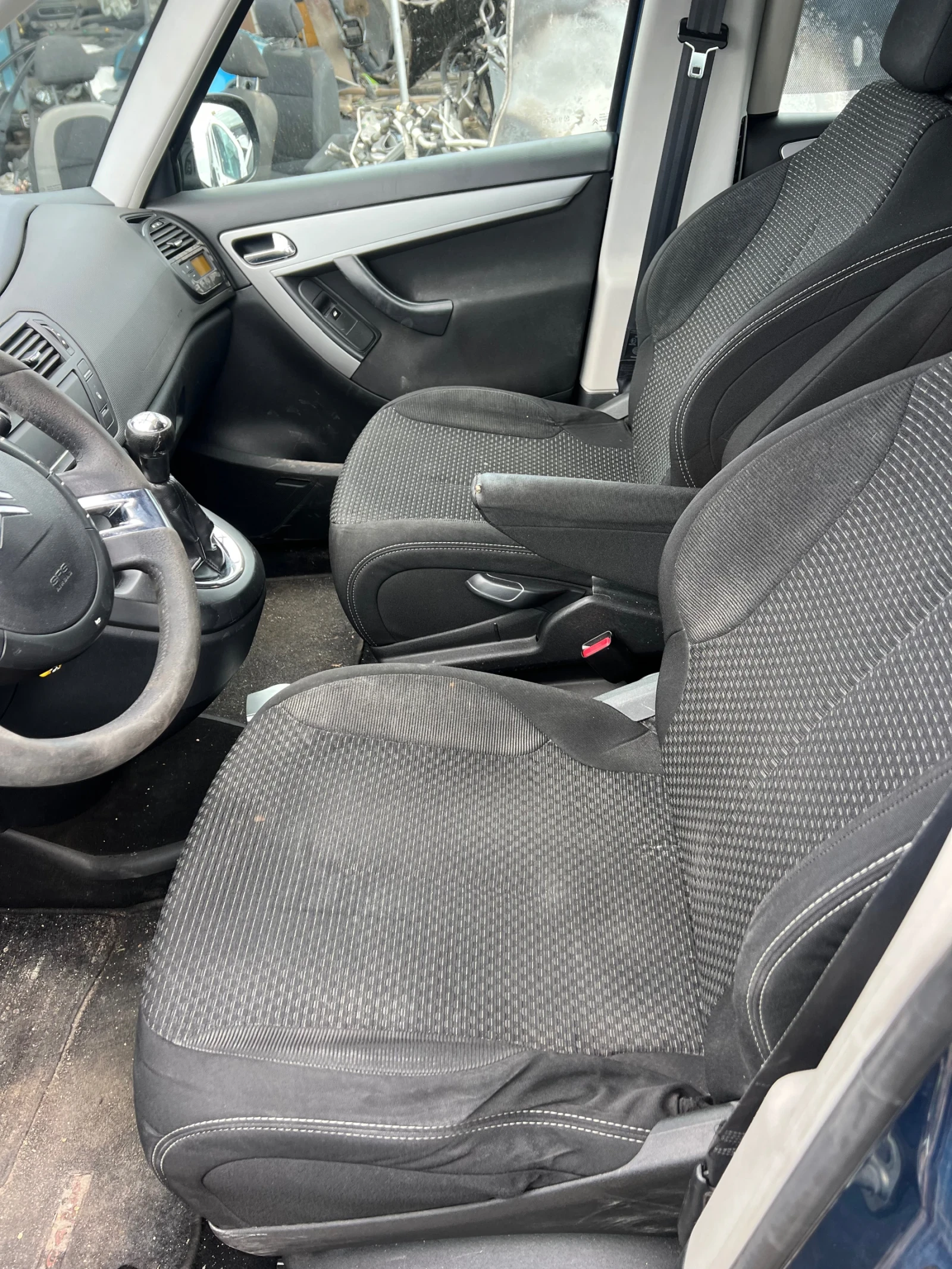 Citroen C4 Picasso 1.6vti - изображение 9