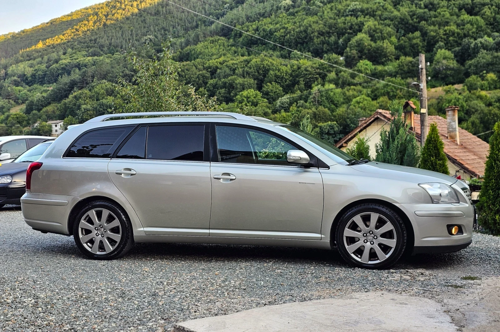 Toyota Avensis 2.0D4D 126hp - изображение 7