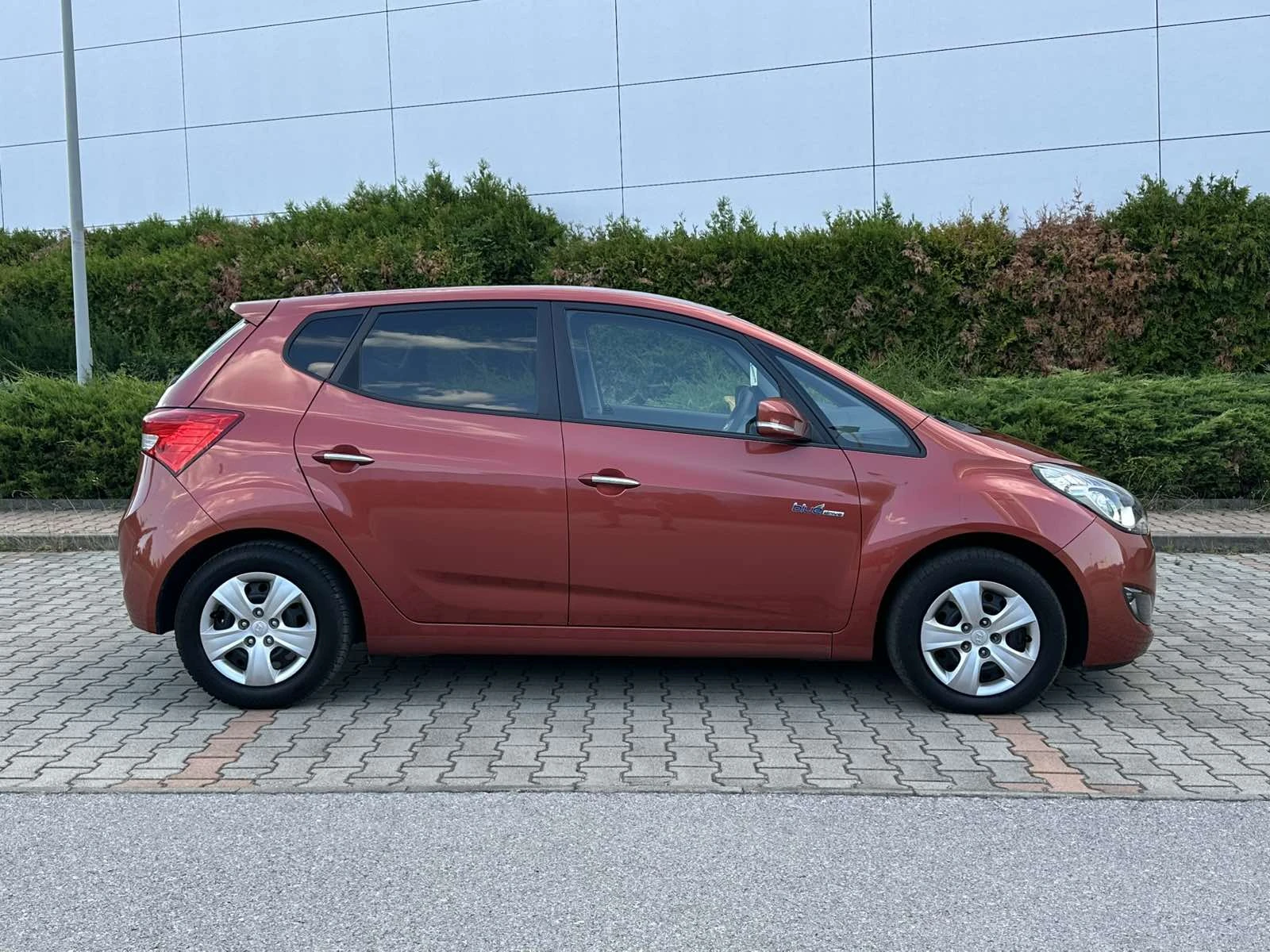 Hyundai Ix20 1.6 i-ШВЕЙЦАРИЯ - изображение 8