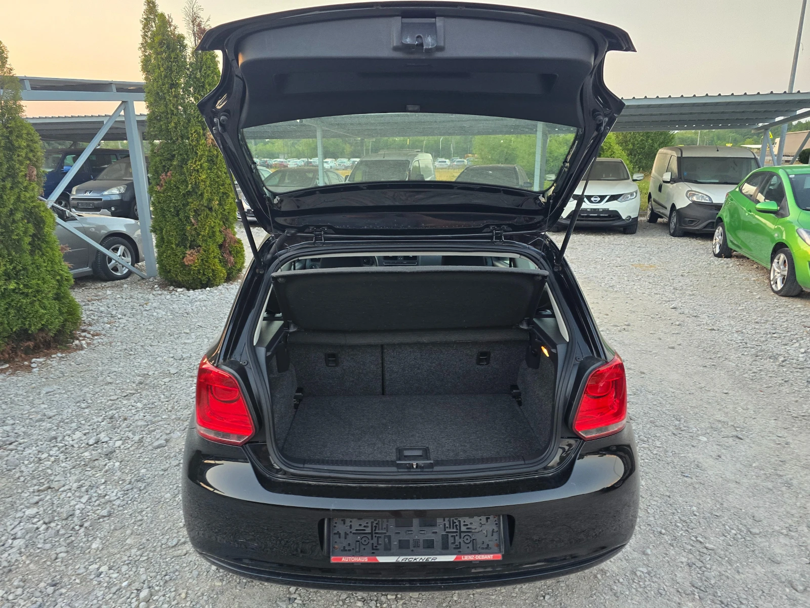 VW Polo 1.2 БЕНЗИН ! ! КЛИМАТИК | Mobile.bg — изображение 15