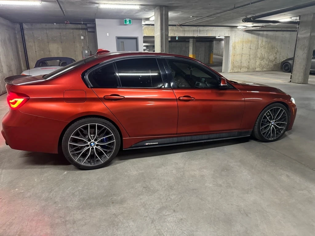 BMW 340 * 340i xDrive Sedan * CARFAX * БЕЗ ПЪРВОНАЧАЛНА ВН - изображение 3