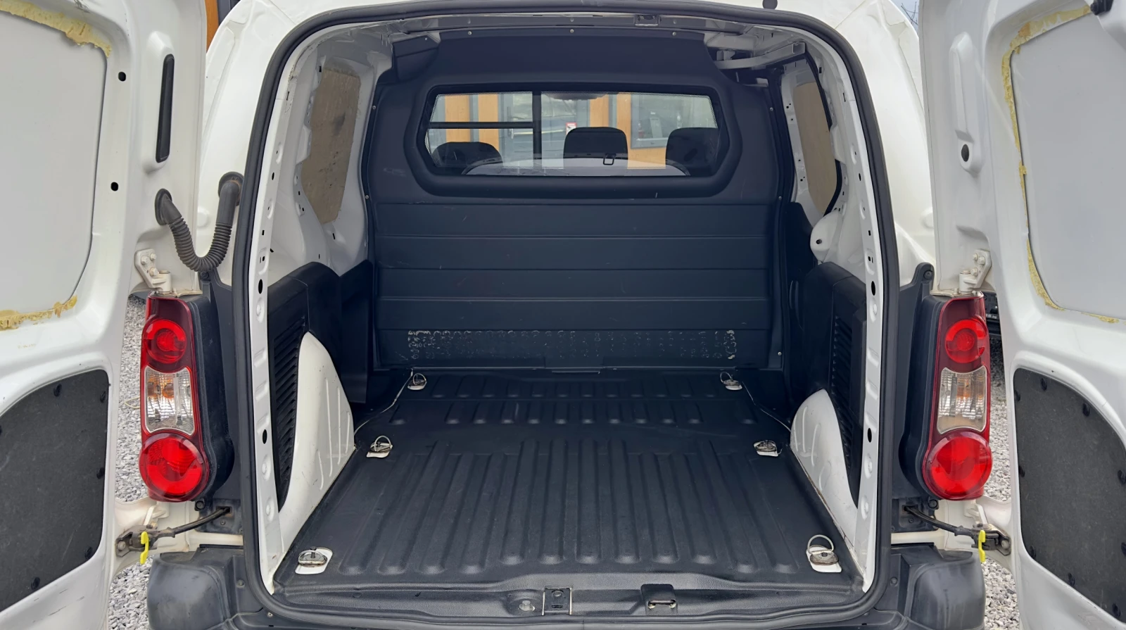 Peugeot Partner 1.6HDi 100., Autom., Klima  | Mobile.bg   15