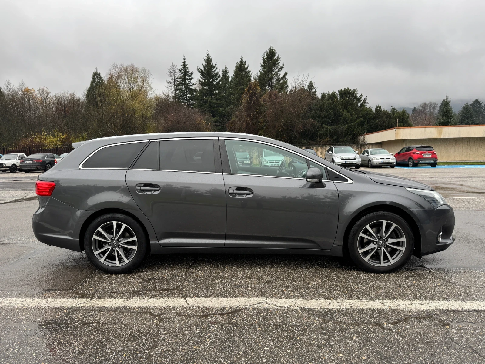 Toyota Avensis  - изображение 4