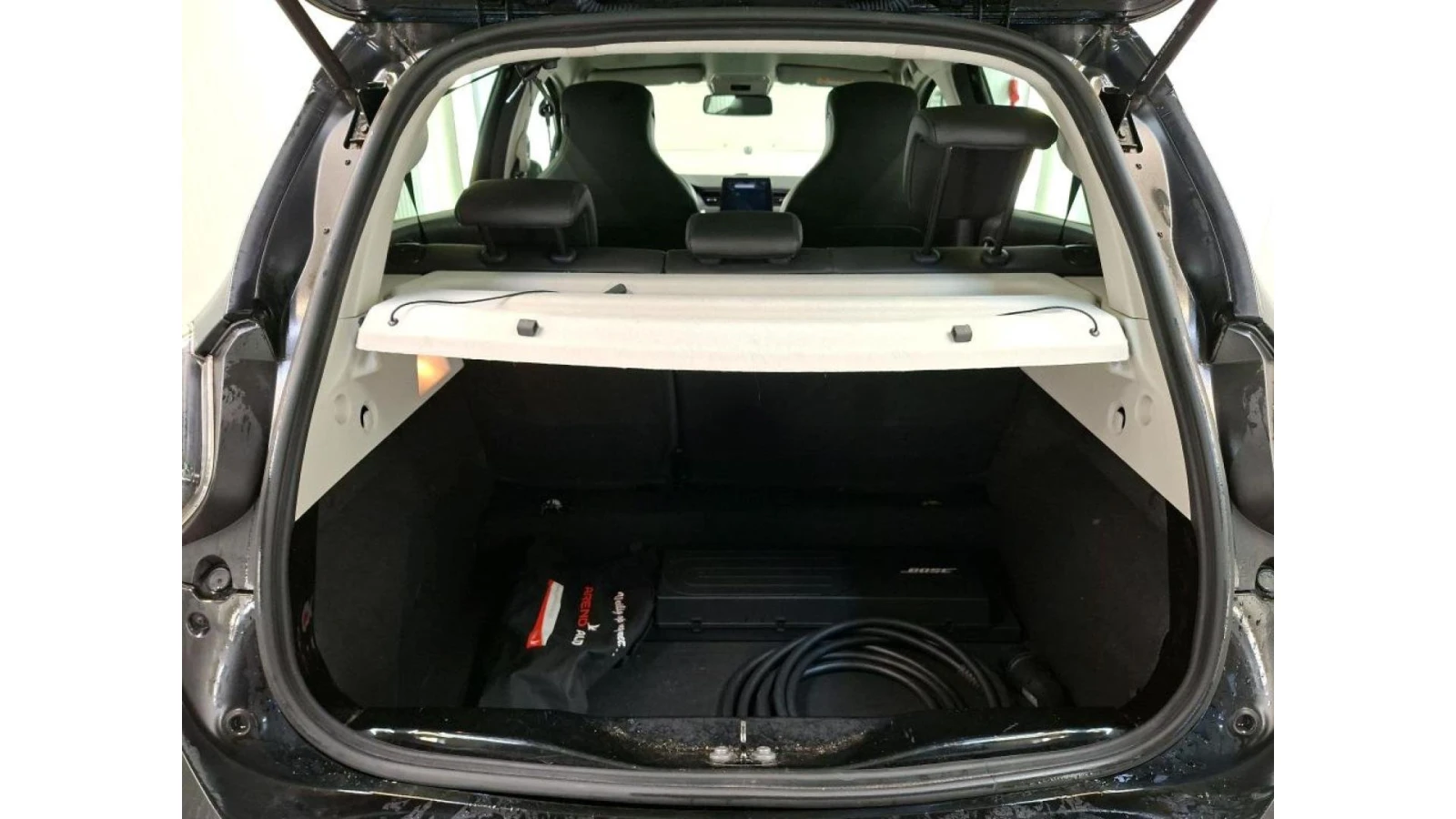 Renault Zoe Промо R135 52kw Intense+ Bose+ Подгреви+ Кожа - изображение 9