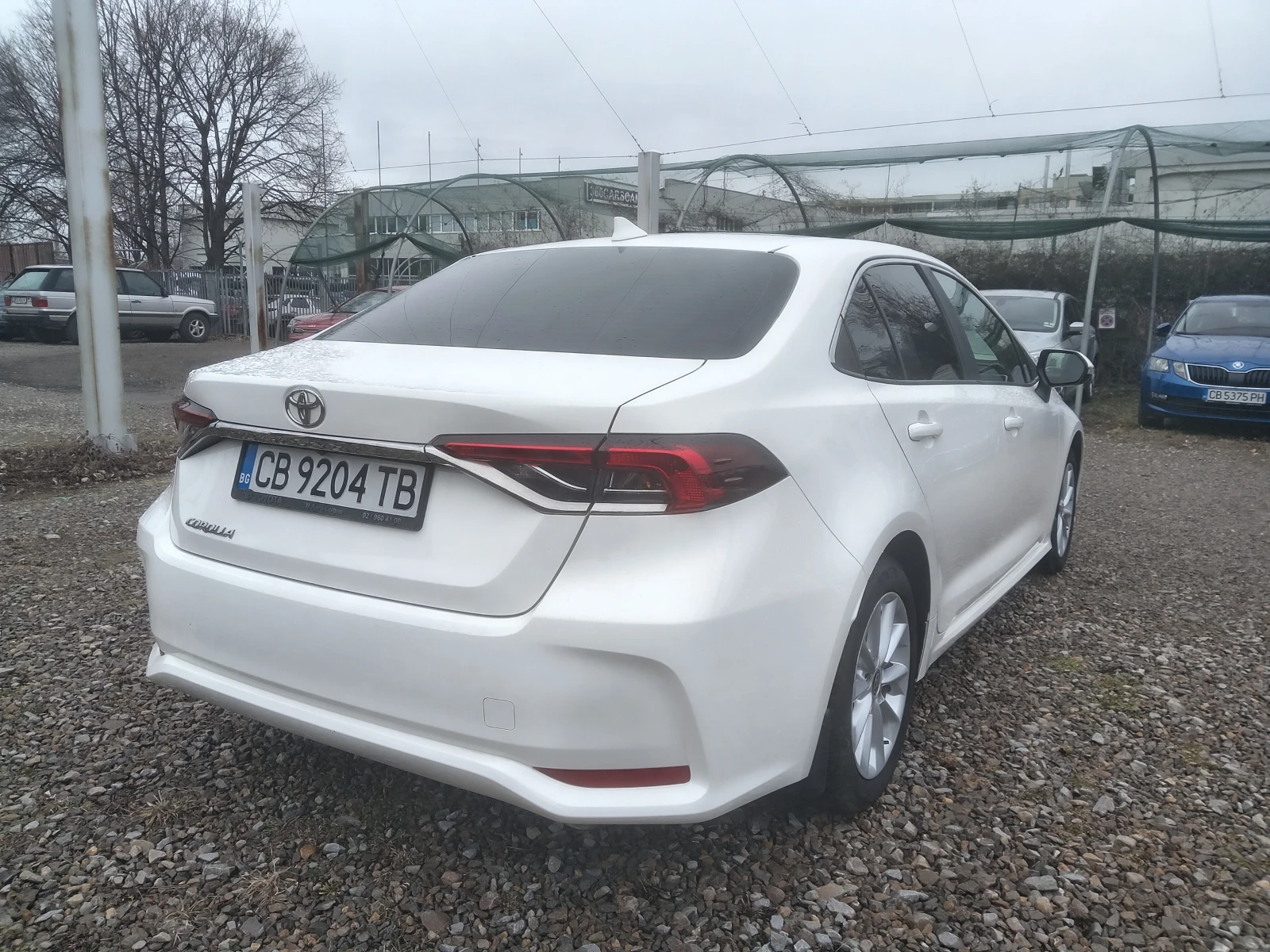 Toyota Corolla 1.5i Гаранционна - изображение 4