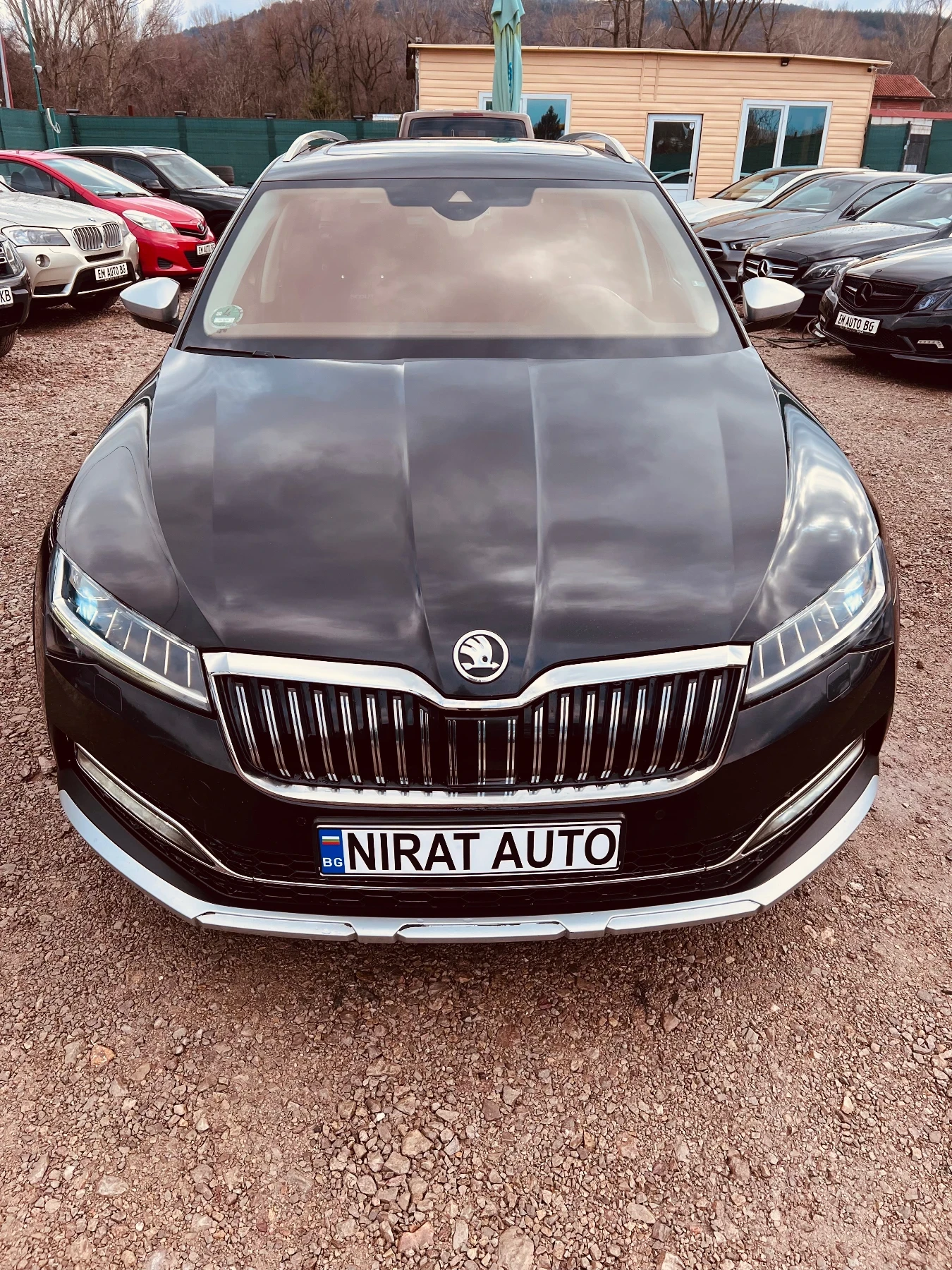 Skoda Superb SCOUT 7 DSG 4x4 2.0 TDI 190kc - изображение 2
