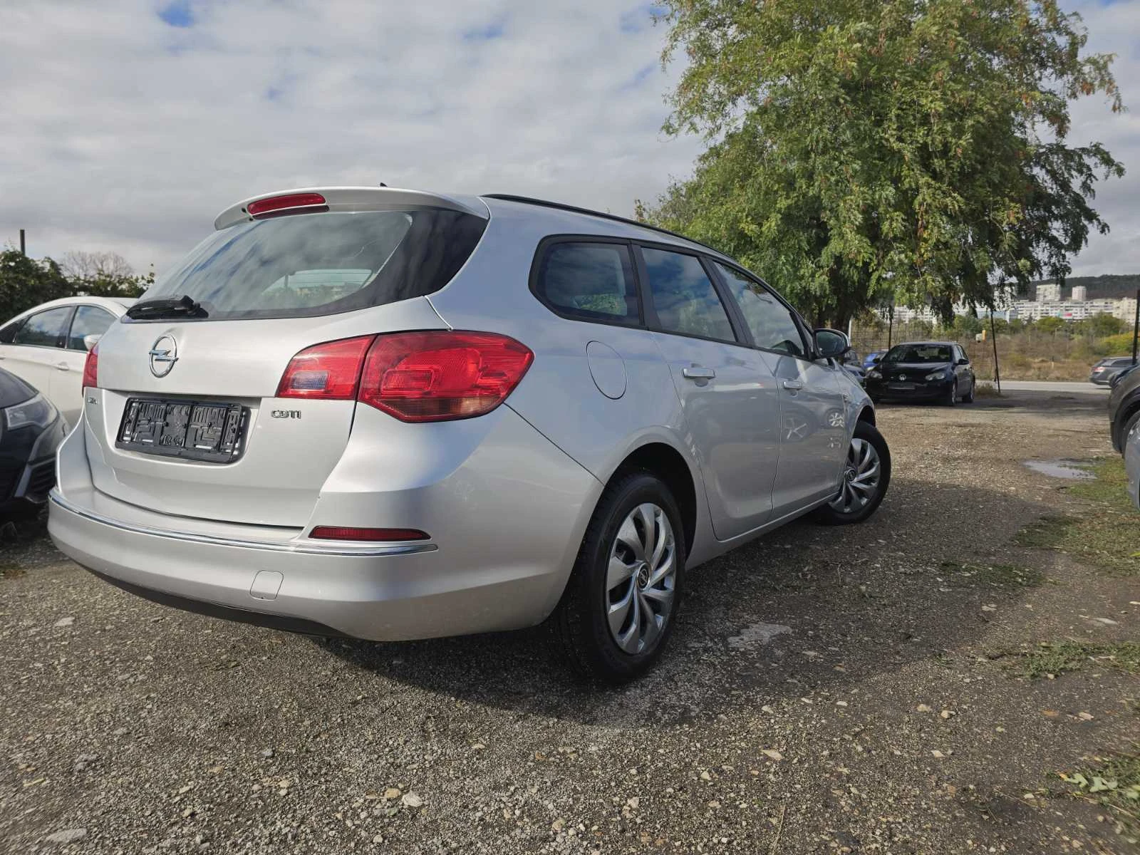 Opel Astra 1.6cdti/136hp/FACE/ПЕРФЕКТЕН - изображение 4