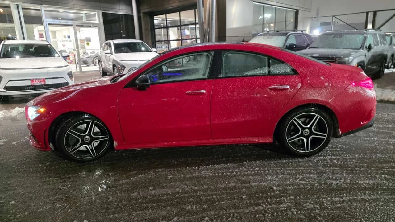 Mercedes-Benz CLA 250 | AMG-LINE| DISTRONIC| ПОДГРЕВИ| CARFAX, снимка 3 - Автомобили и джипове - 54011480