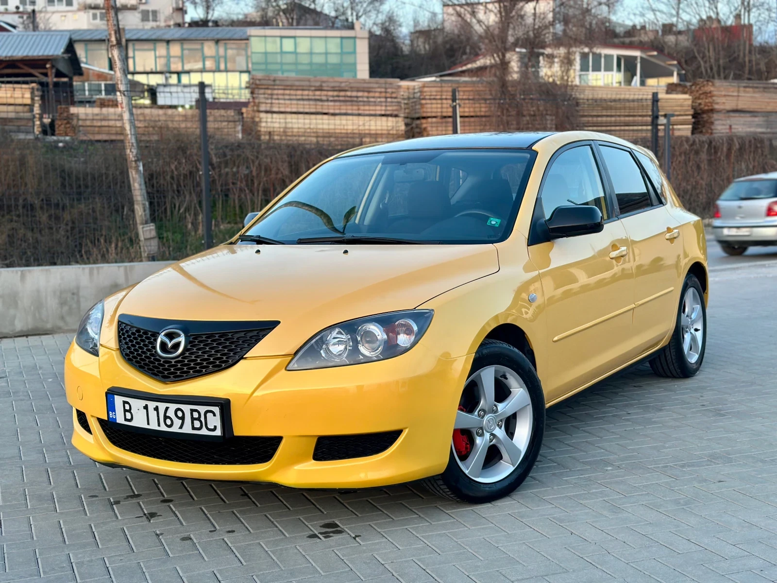 Mazda 3 Автоматик, снимка 2 - Автомобили и джипове - 54123603