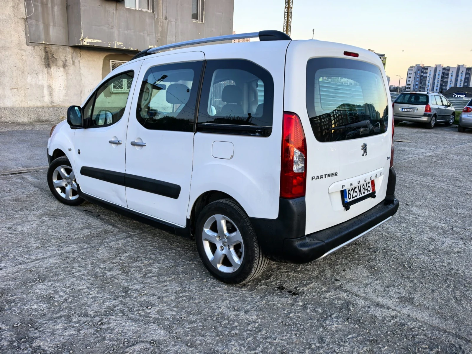 Peugeot Partner Tapee, снимка 8 - Автомобили и джипове - 54214715