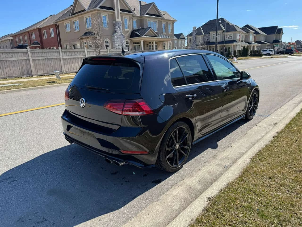 VW Golf R *  РЪЧНИ СКОРОСТИ * CARFAX * KEYLESS * ПОДГРЕВИ, снимка 12 - Автомобили и джипове - 54219056