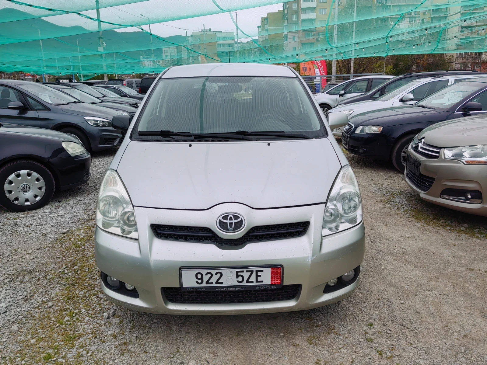 Toyota Corolla verso 2.2td 136ps, снимка 2 - Автомобили и джипове - 54354738