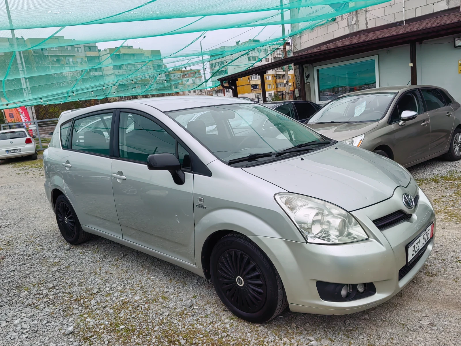 Toyota Corolla verso 2.2td 136ps, снимка 3 - Автомобили и джипове - 54354738