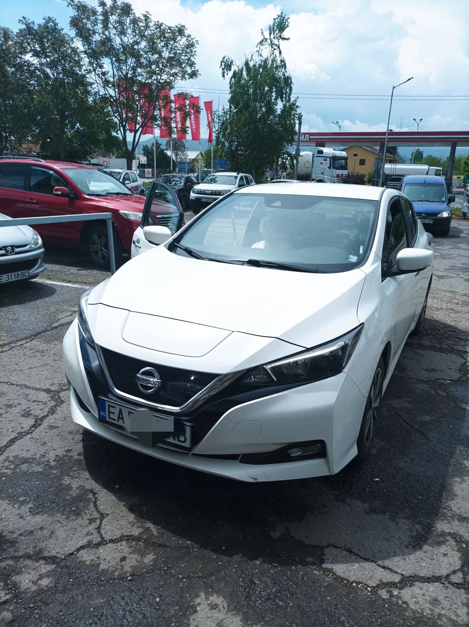 Nissan Leaf  Accenta , снимка 9 - Автомобили и джипове - 54654836
