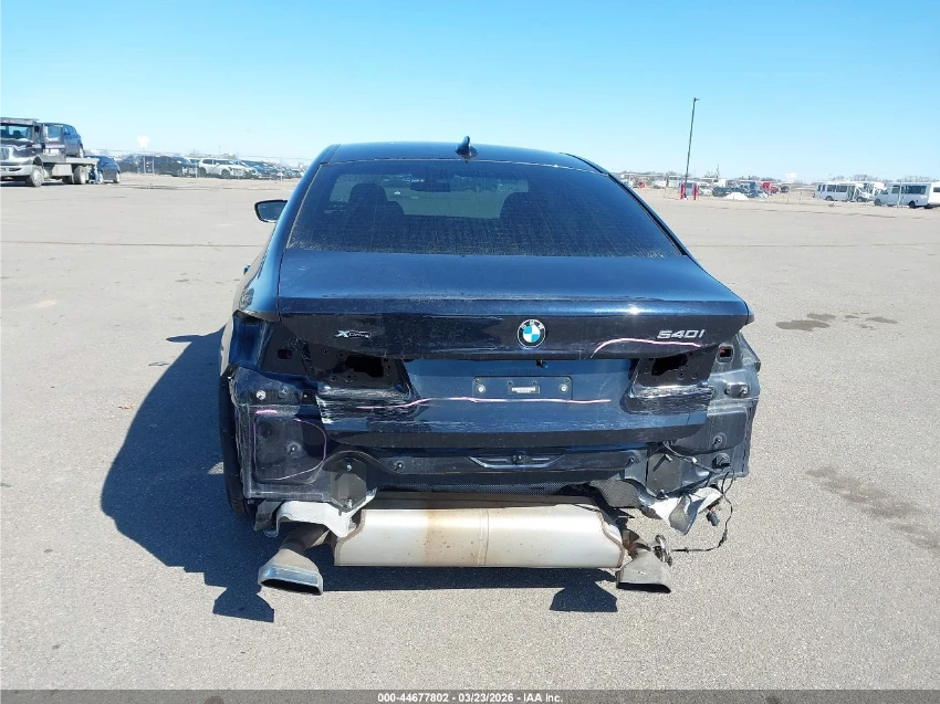 BMW 540 XDRIVE / M PKG / HARMAN / HEADUP, снимка 5 - Автомобили и джипове - 54778317
