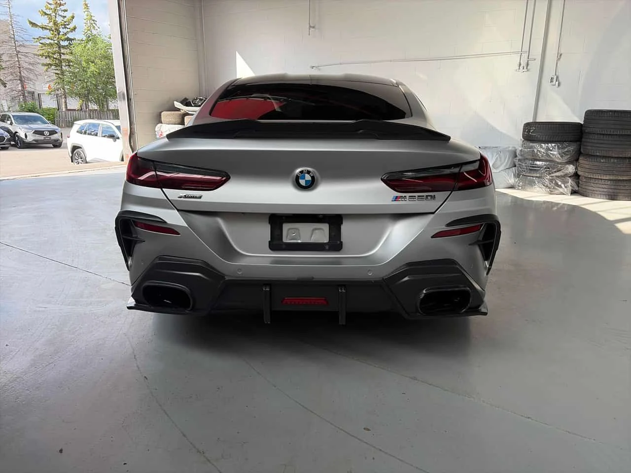 BMW 850 * M850i xDrive * CARFAX * ЦЕНА ДО БГ, снимка 3 - Автомобили и джипове - 54873217