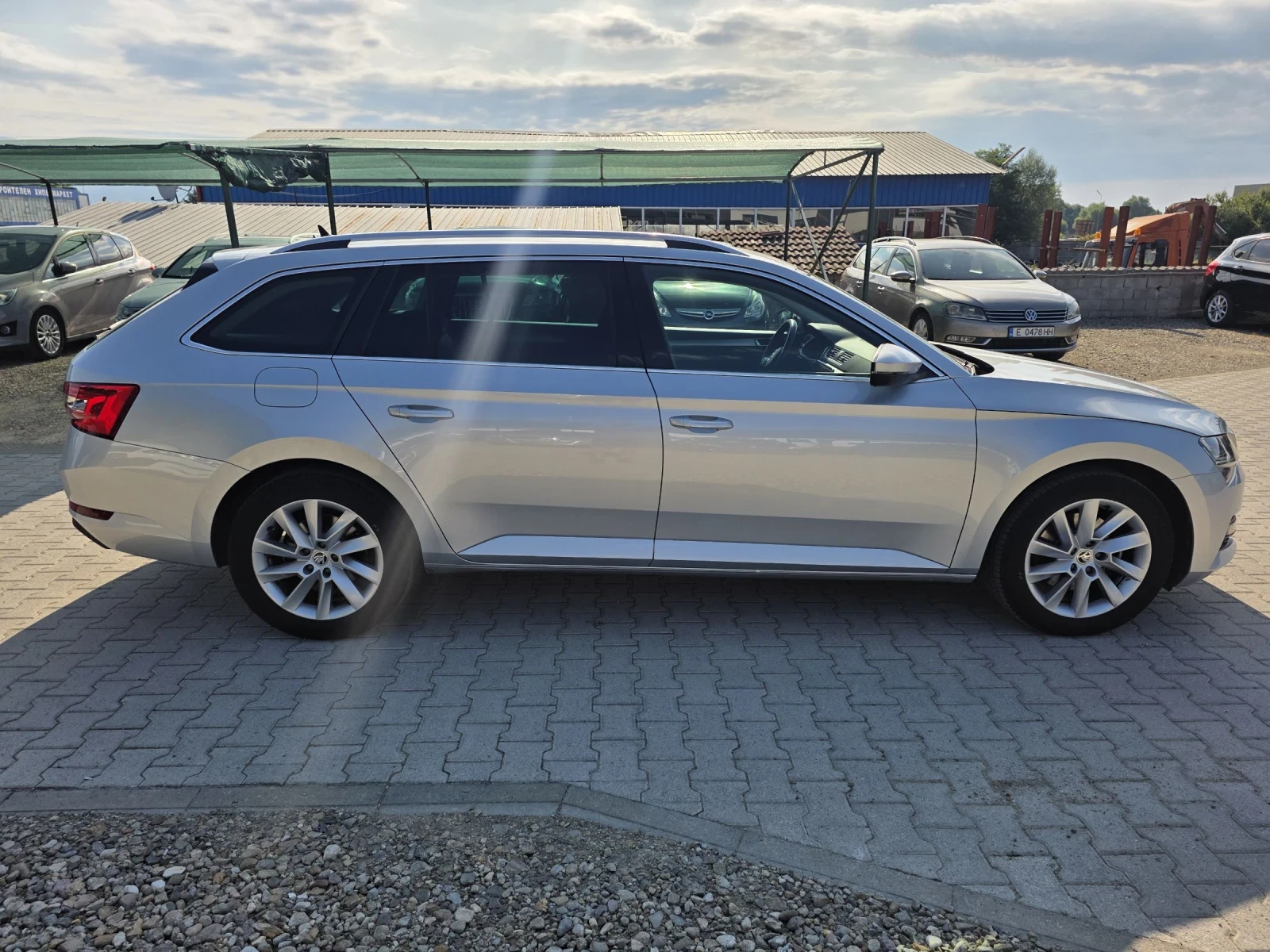 Skoda Superb 2.0TDi EXECUTIVE DSG EVO Лизинг, снимка 8 - Автомобили и джипове - 55249059