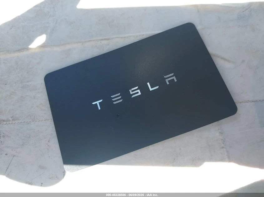 Tesla Model Y * LONG RANGE* DUAL MOTOR* AWD* , снимка 13 - Автомобили и джипове - 55279742